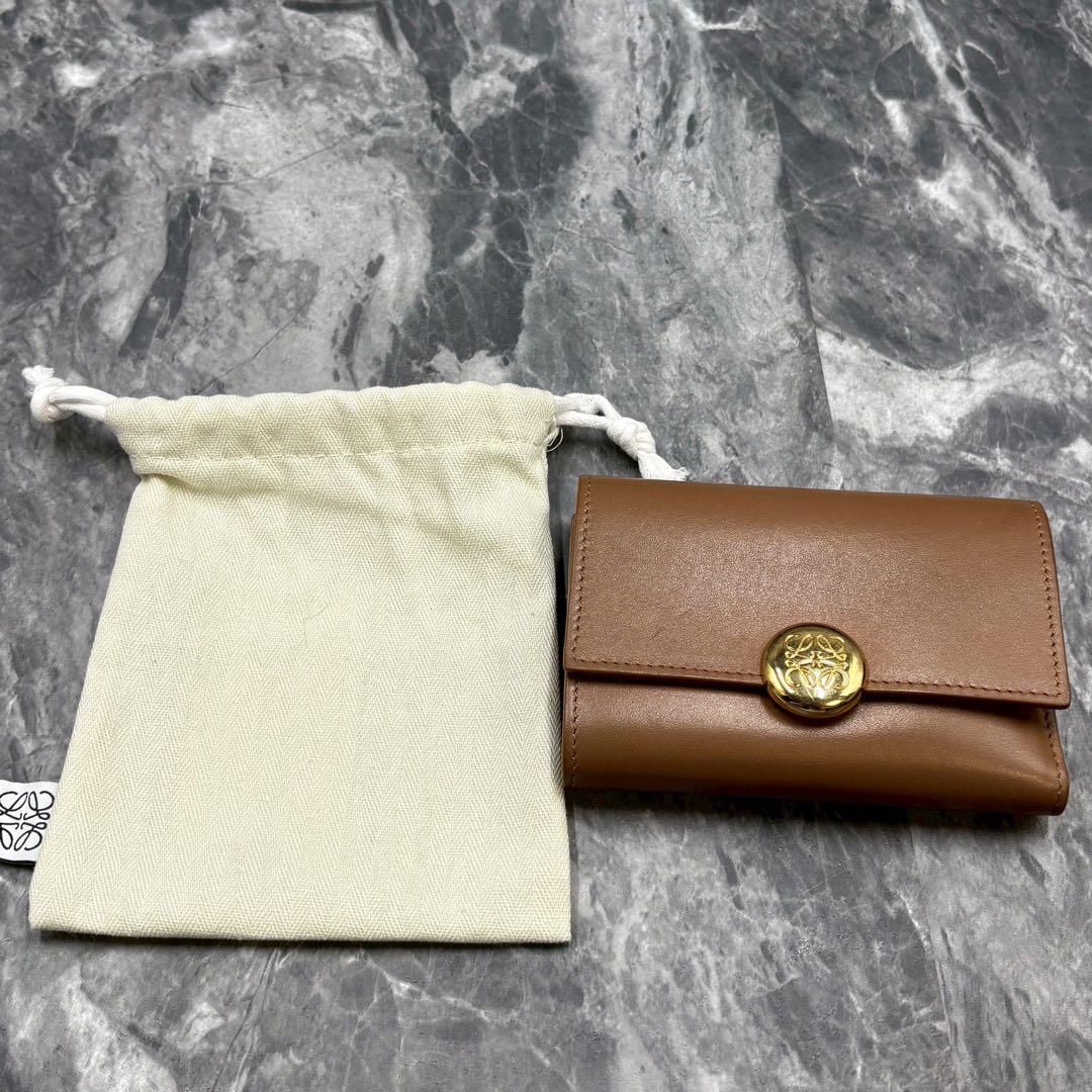 a ✨ LOEWE 3つ折り財布ぺブル バーティカル ウォレット スモール