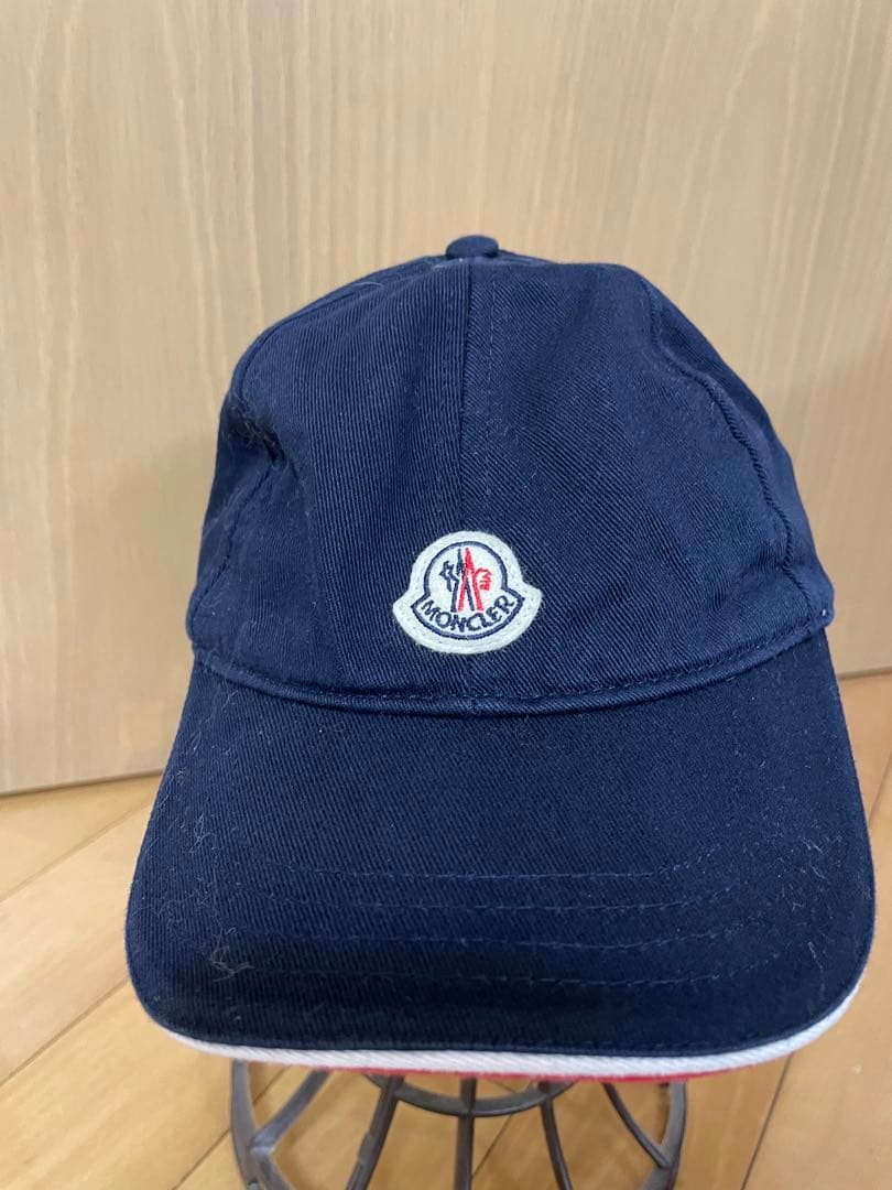Moncler ネイビーキャップ リボン付き