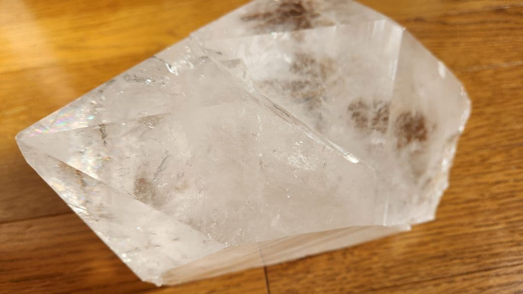 新春値下げ✨水晶　六角柱　イシスクリスタル　4.13キロ