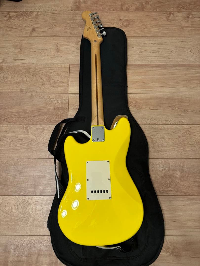 Squier CYCLONE スクワイヤー サイクロン　希少イエローカラー