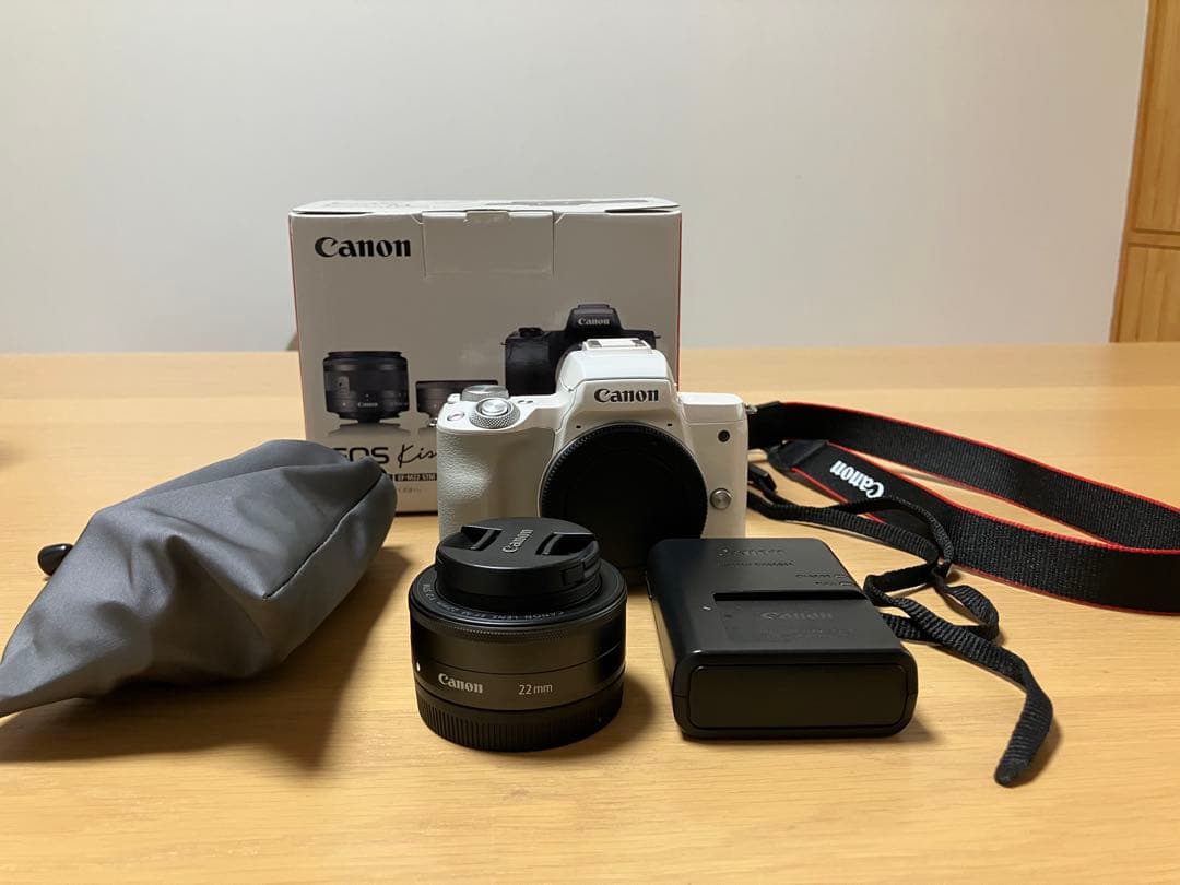 Canon EOS Kiss M EF-M 22mm F2 STM レンズセット