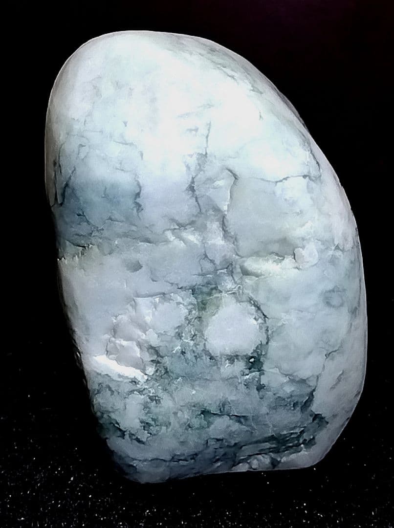 ★翡翠原石★糸魚川転石硬玉【姫川・川ズレ磨き石555ｇ】