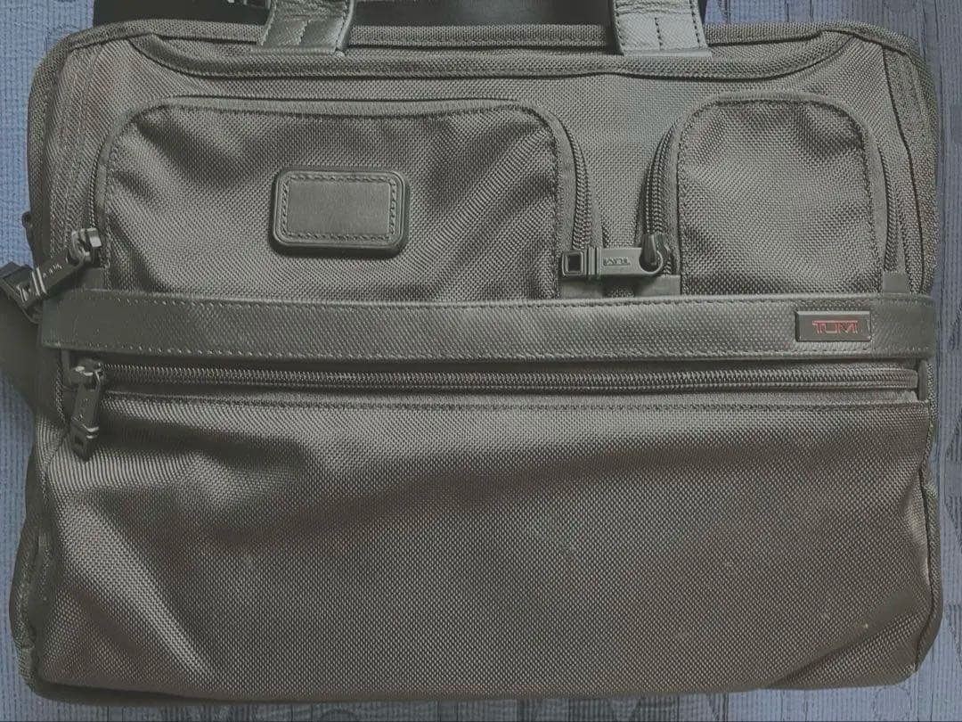 TUMI アルファ　26141D2 ビジネスバッグ　PC A4 大容量
