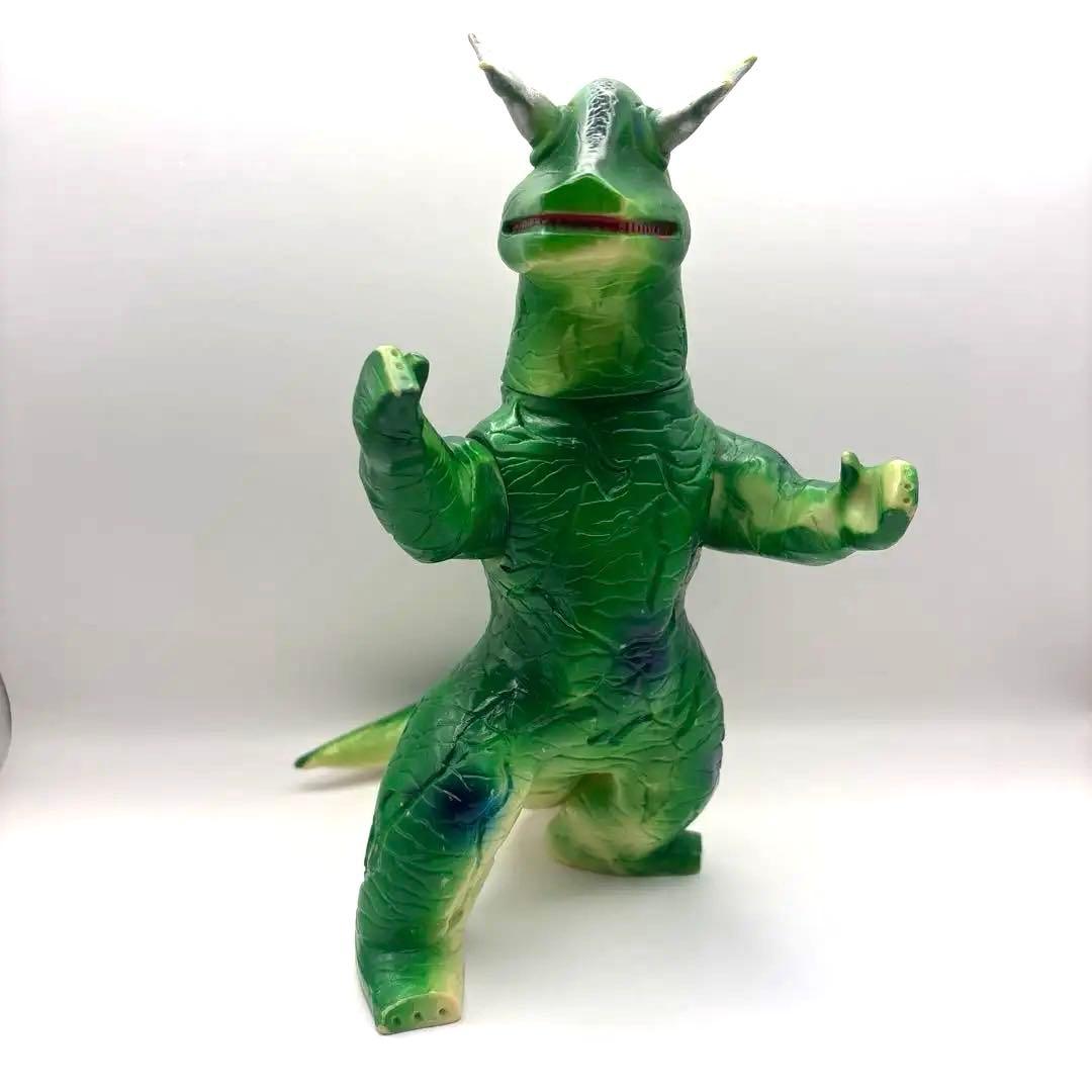 バンダイ ウルトラマン生誕25周年記念ウルトラ怪獣　ブルマァク エレキング