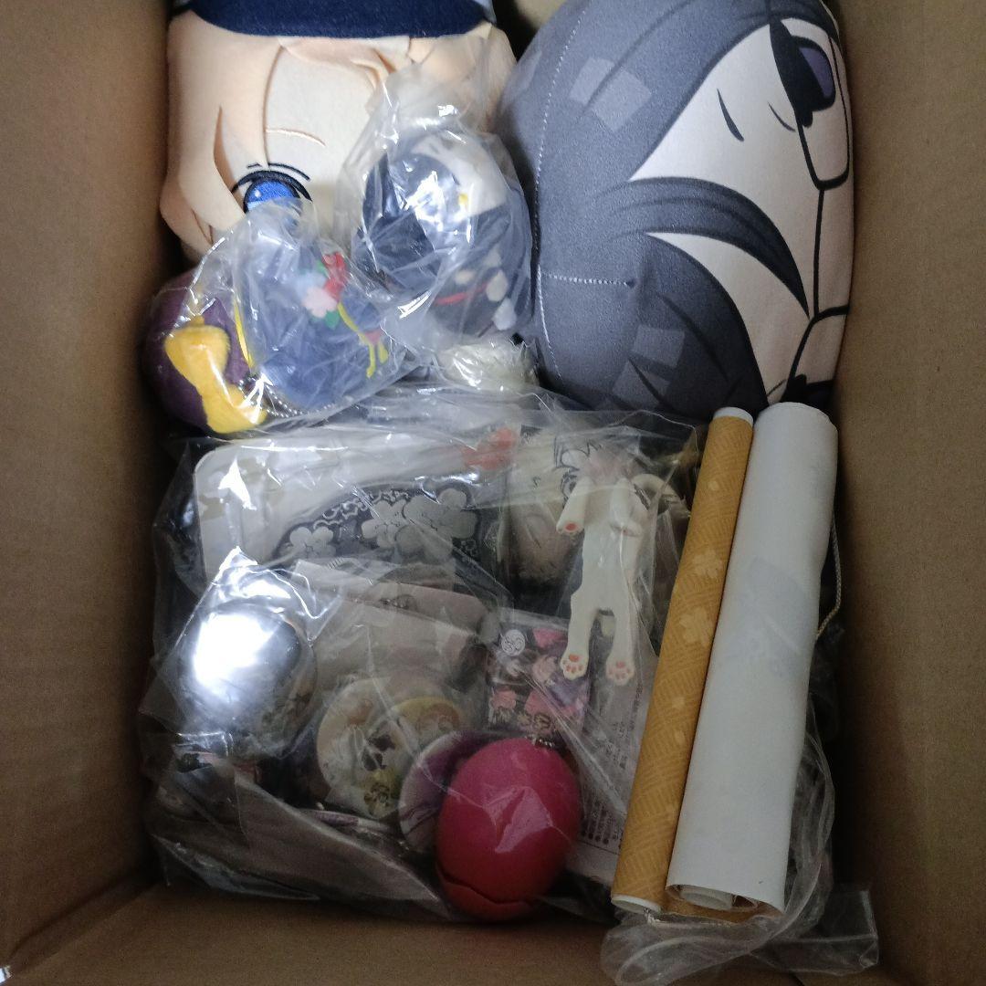 刀剣乱舞グッズ 100サイズ段ボール 200点以上 まとめ売り