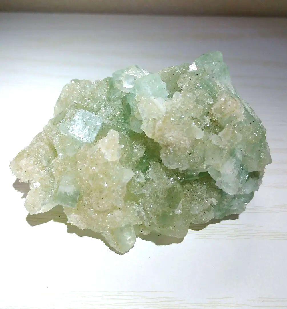 グリーンアポフィライト（魚眼石）　鉱物標本