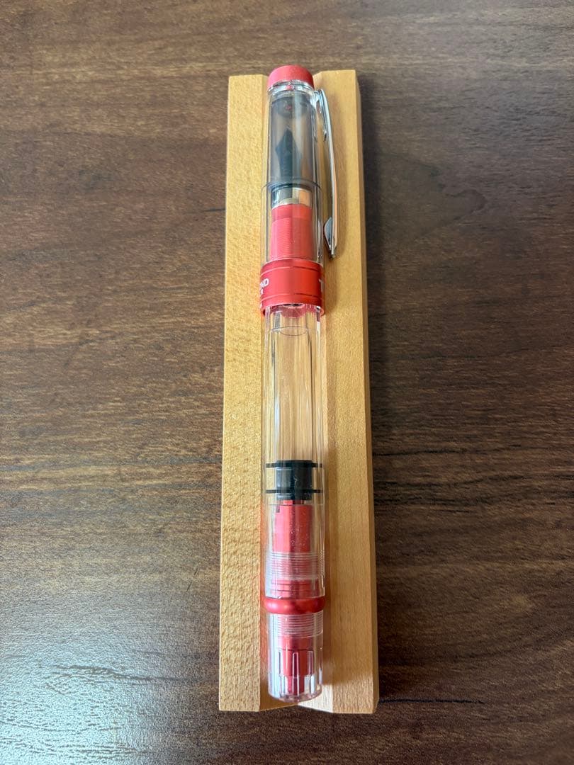 ツイスビー　万年筆　ダイヤモンドALR パンチピンク　字幅M