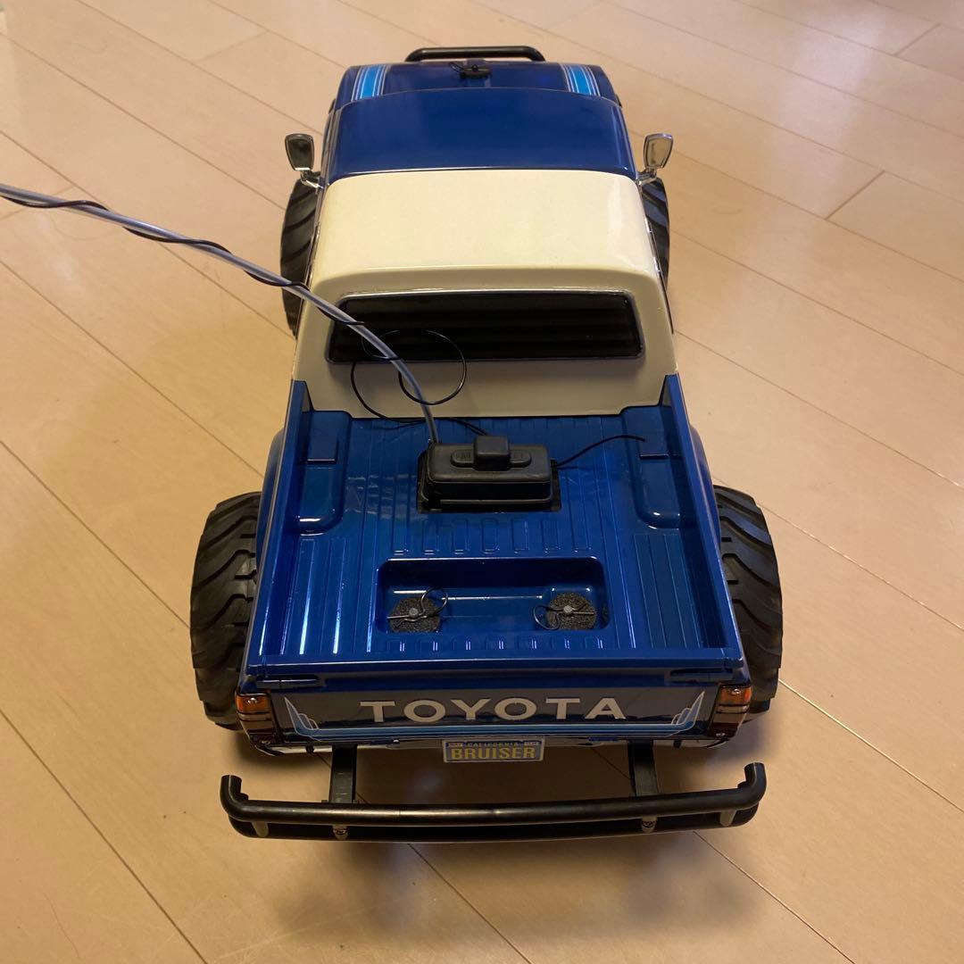 【中古】【美品】タミヤ 1/10 電動RCトヨタハイラックス 4WD ハイリフト