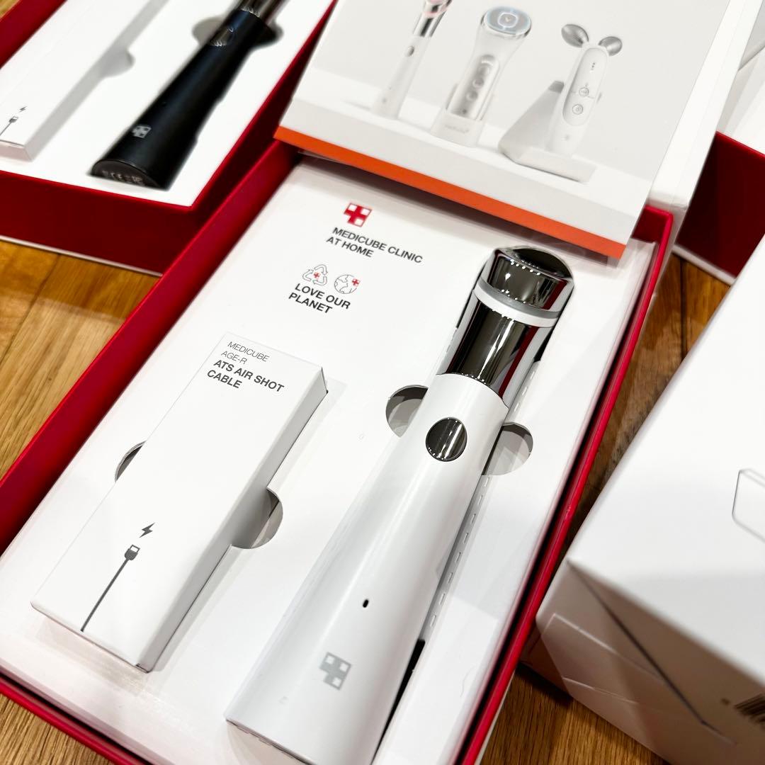 SALE【超美品】メディキューブ 美顔器4点セット＋付属品