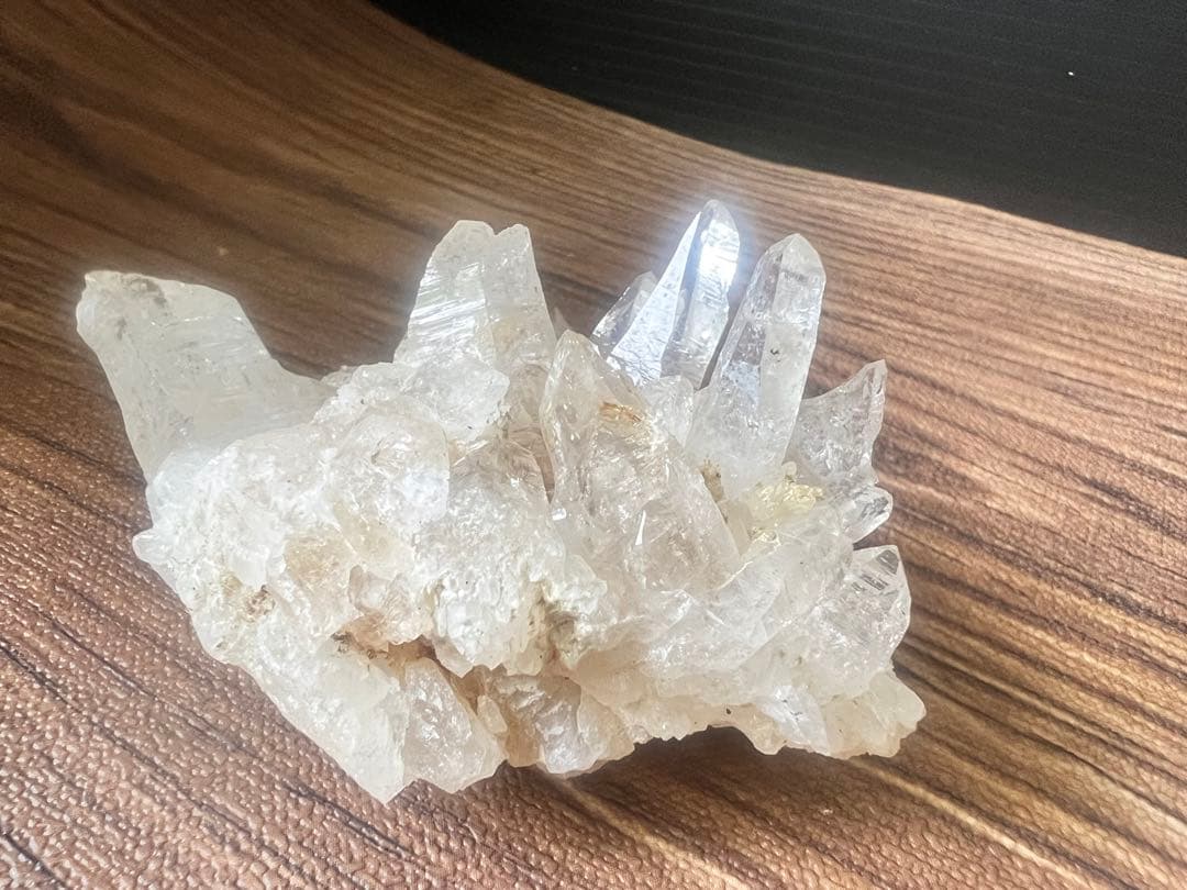 龍脈の精髄 国産エレスチャルクォーツ抜群の透明度AAA 宝石質