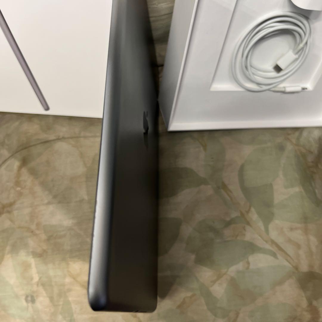 iPad 第8世代 32GB スペースグレー MYL92J/A