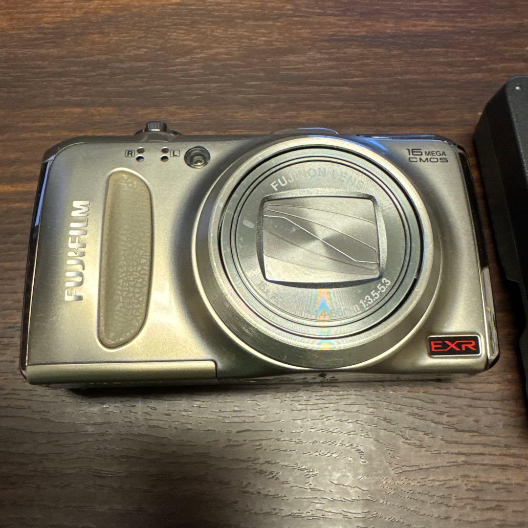 Fujifilm EXR 16メガCMOS デジタルカメラ 充電器付