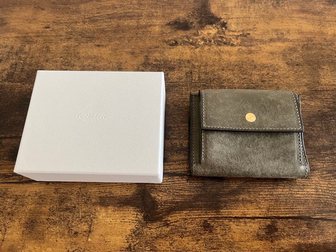 レンマ　レクタ　三つ折り財布