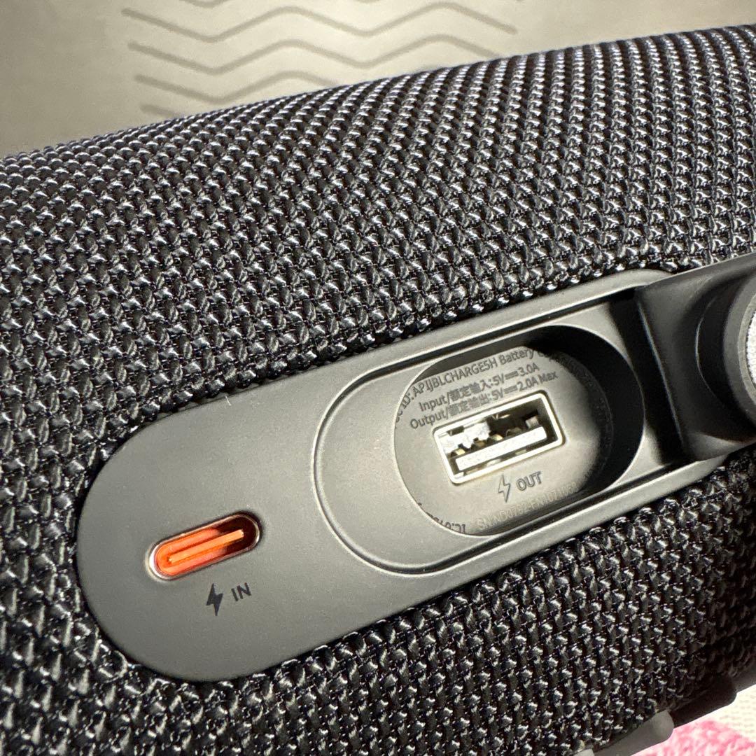 【外観美品・付属品完備】JBL Charge5 ブラック