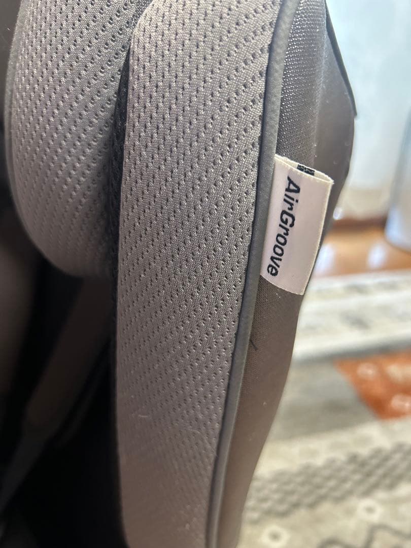 アップリカ エアグルーヴAC ジュニアシート チャイルドシート