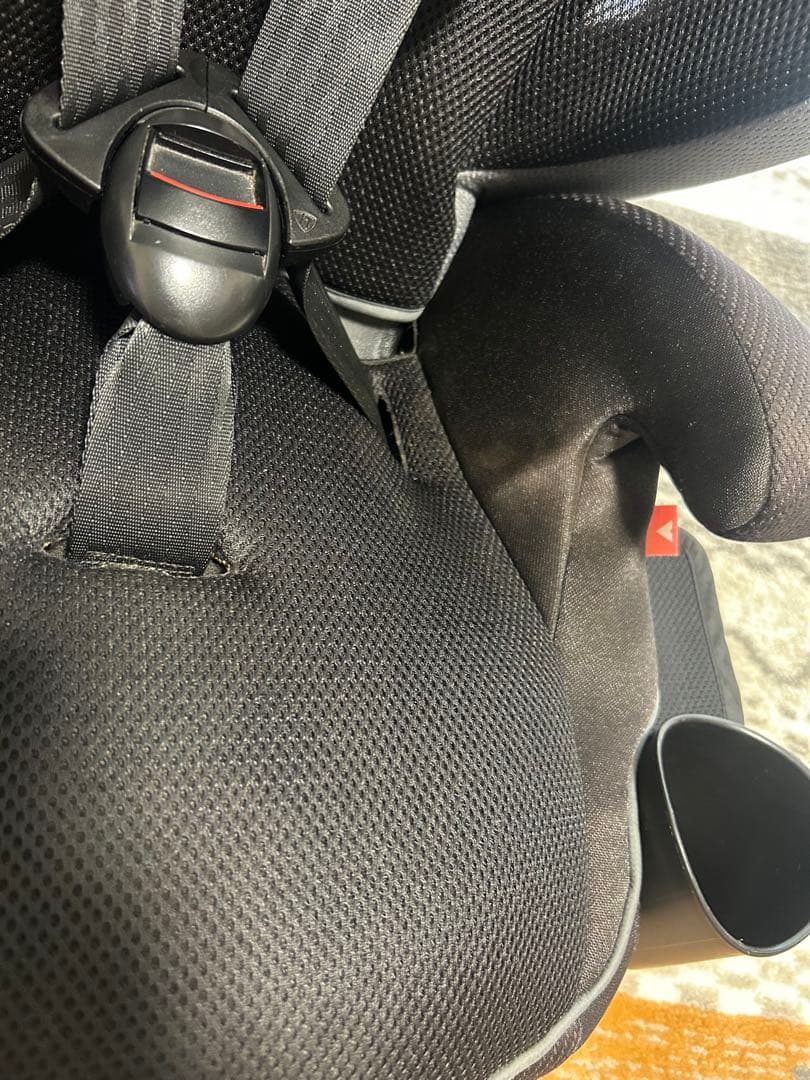 アップリカ エアグルーヴAC ジュニアシート チャイルドシート