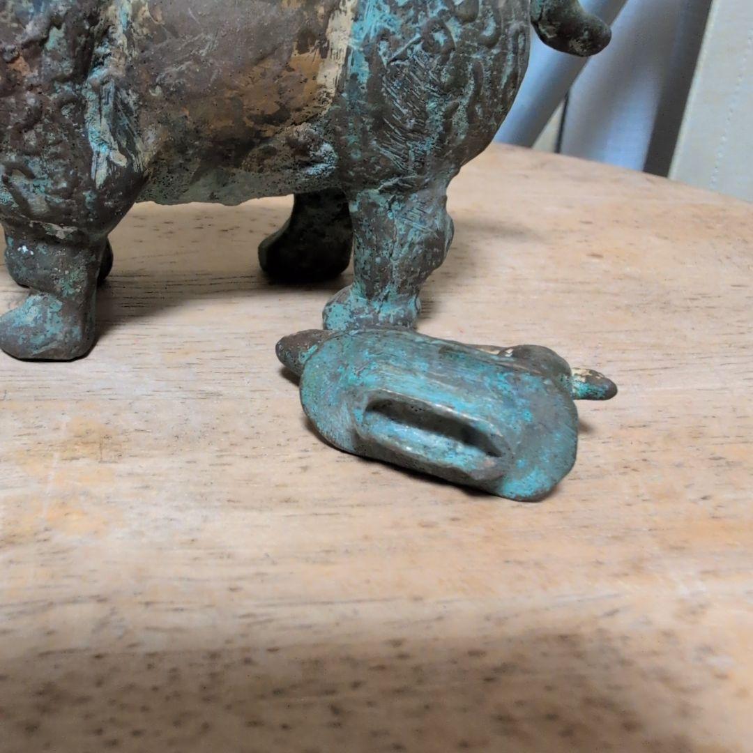 青銅製動物形状置物