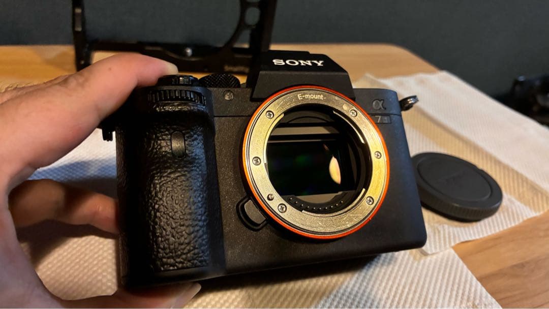 SONY α7iii ミラーレス一眼カメラ 【smallrig ケージ付き】