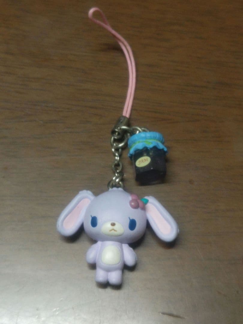 シュガーバニーズ　フィギュアストラップ