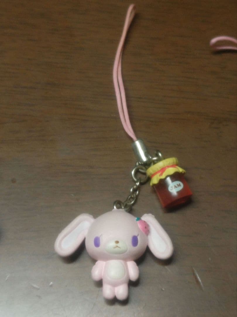 シュガーバニーズ　フィギュアストラップ