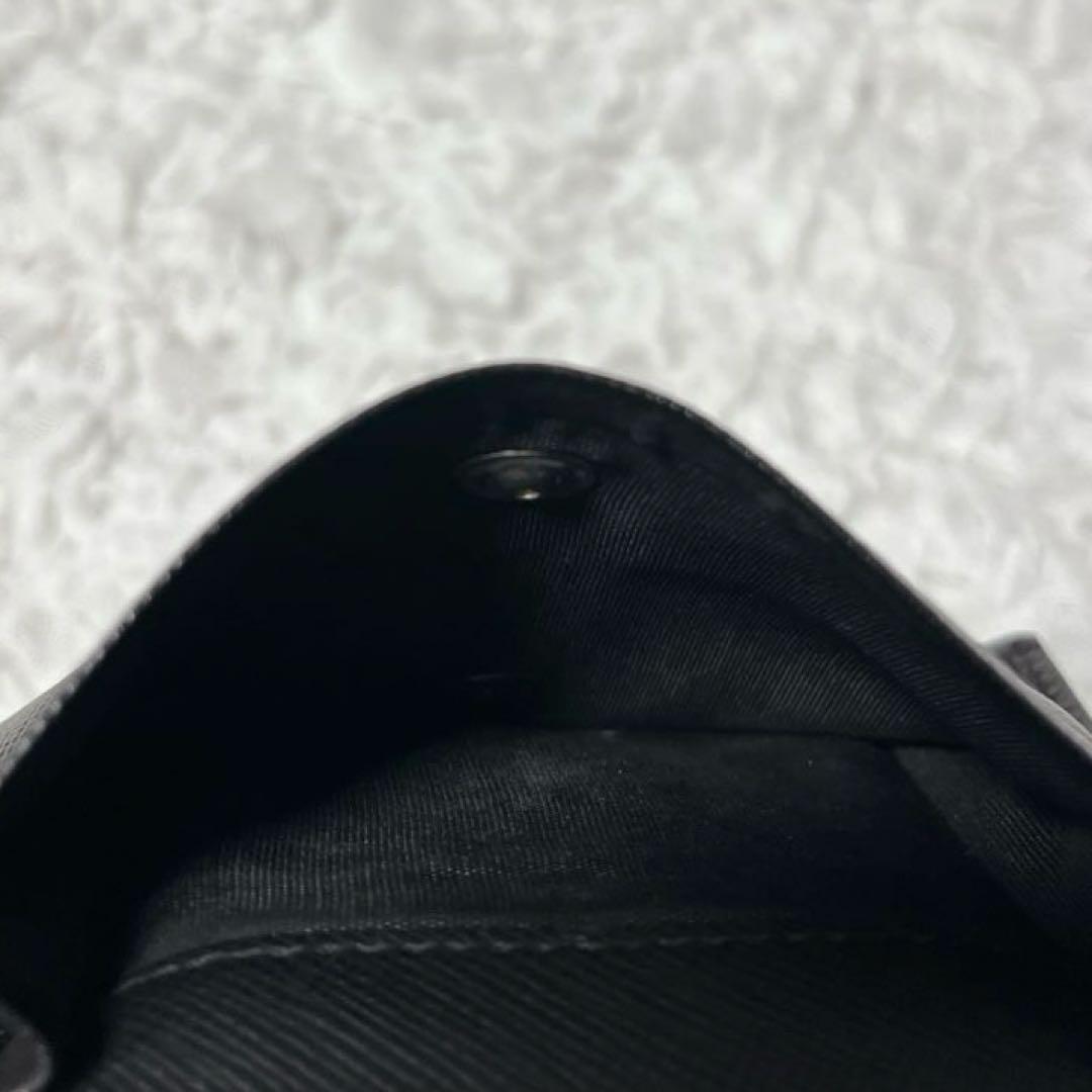 PRADA ブラック 三つ折り財布　プラダ　黒　サフィアーノレザー　コンパクト