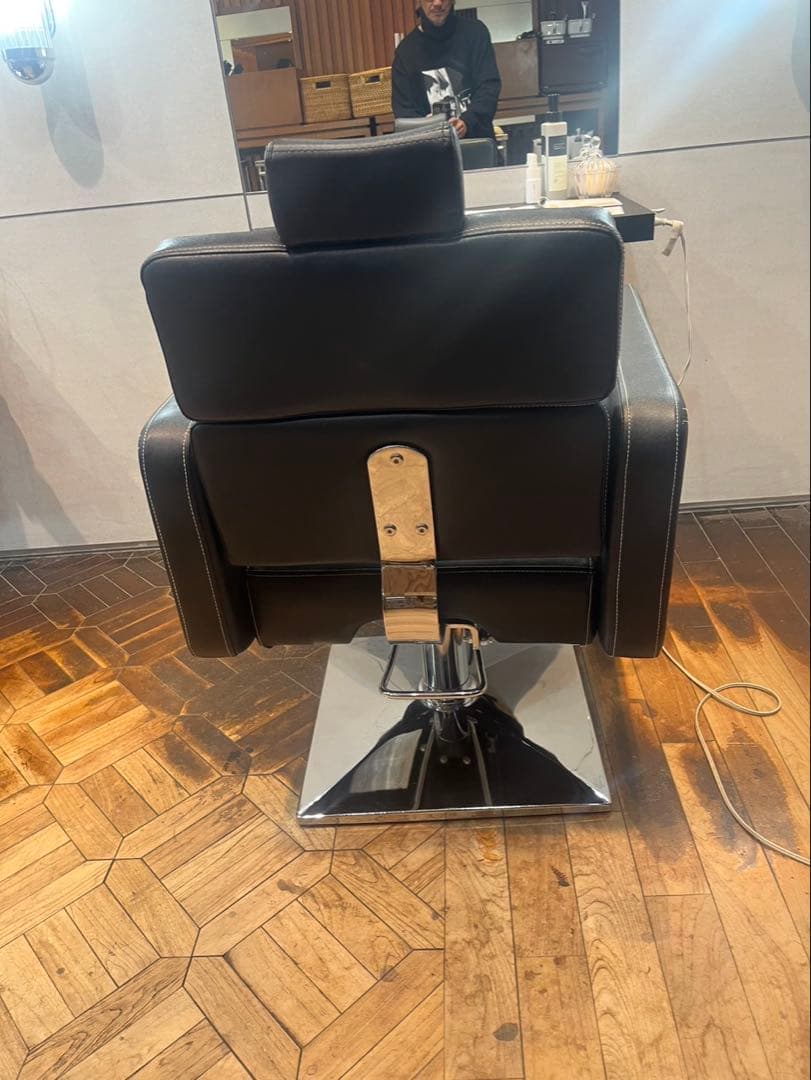 ブラック バーバーチェア　サロンチェア 合成皮革