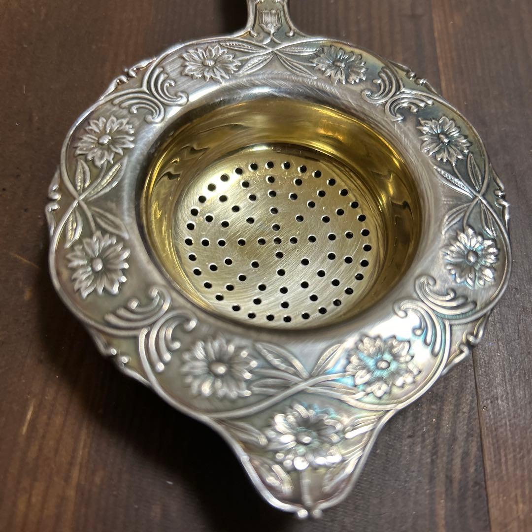 イギリス製　アンティーク　シルバーティーストレイナー　受け皿付き