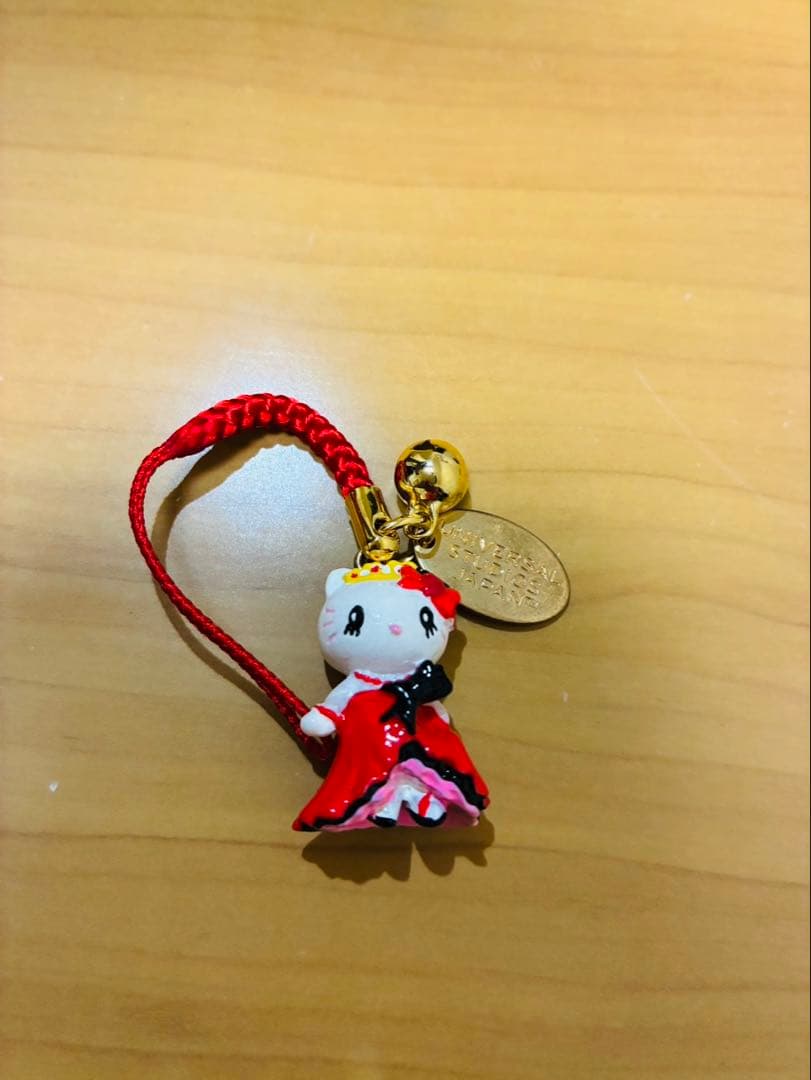ハローキティ 赤いドレス ストラップ　USJ限定品2008年