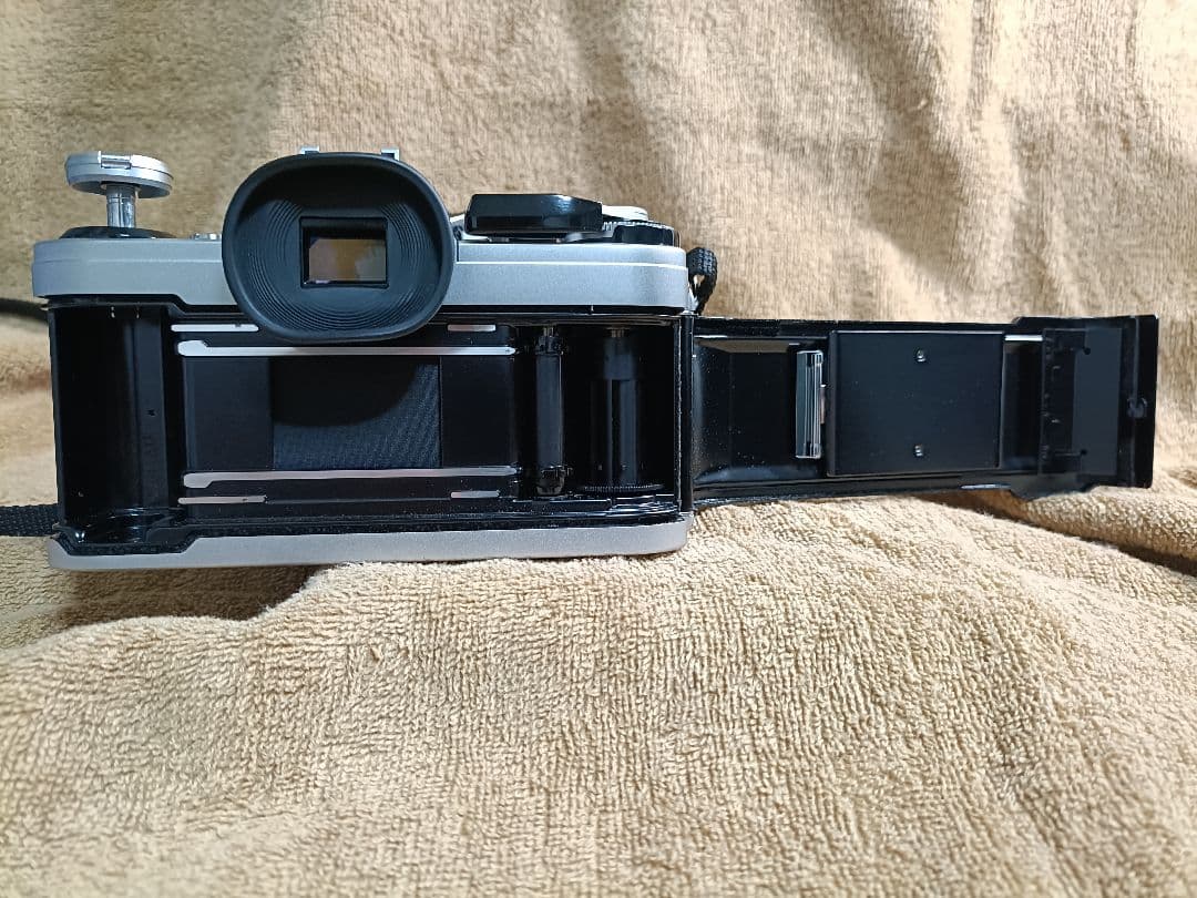 Canon AE-1 フィルムカメラ Sigmaレンズ付き