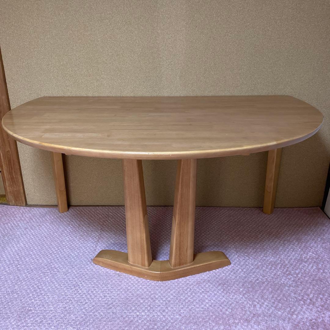 カリモク　Chitano 半円ダイニングテーブル