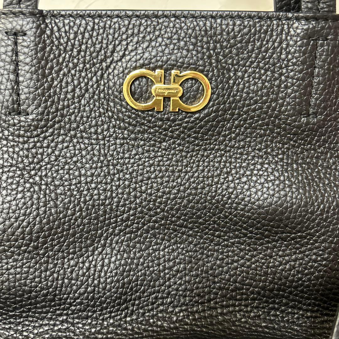 【専用】wし37 SalvatoreFerragamo 2wayレザーバッグ　黒