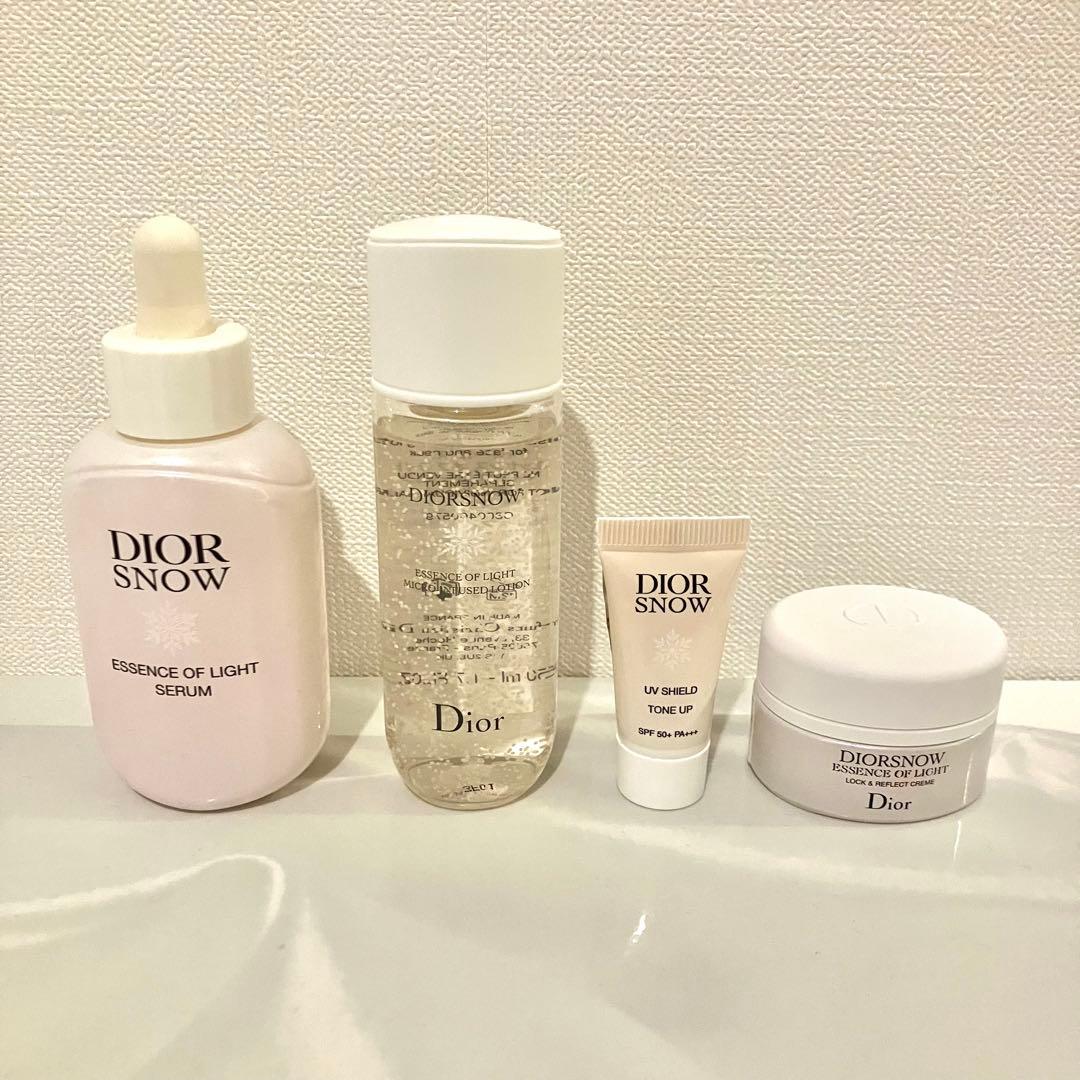 Dior  ディオール スノー エッセンス セット