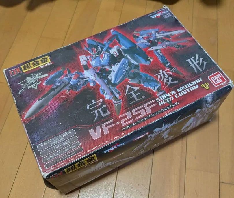 バンダイ VF-25SF スーパー メサイア アルトカスタム