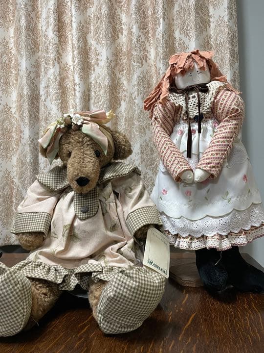 The Hen in the holly テディベア　アメリカンカントリードール