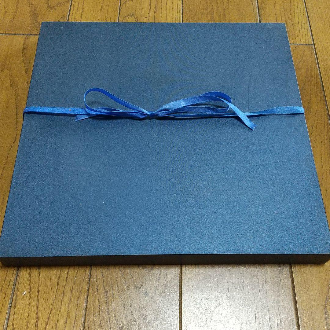 中国製　絵画　金属製キャンバス