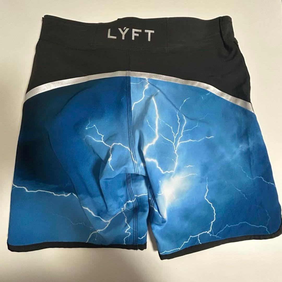 LYFT サーフパンツ XSサイズ 雷デザイン