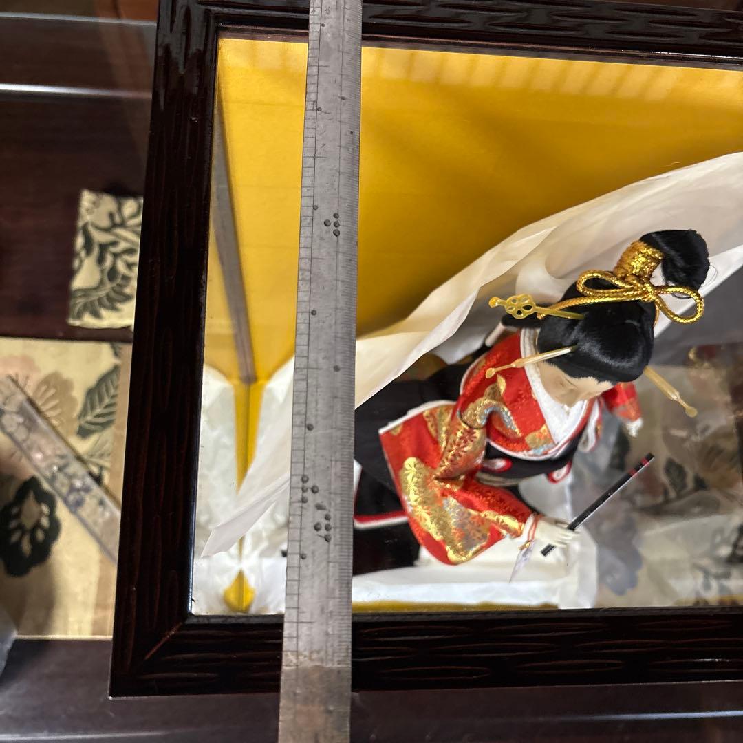 尾山人形 伝統的和服 黒赤