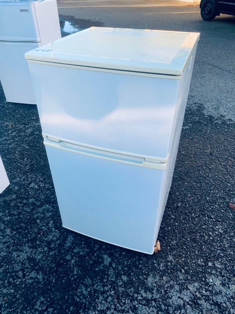 ♦ユーイング ノンフロン冷凍冷蔵庫【2017年製】UR-D90J