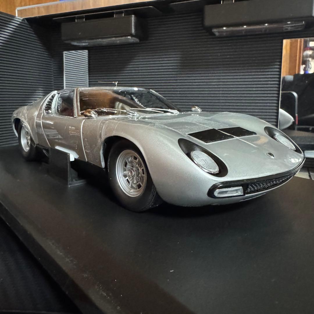 絶版未展示品 京商 1/18 ランボルギーニ ミウラ P400 SV シルバー