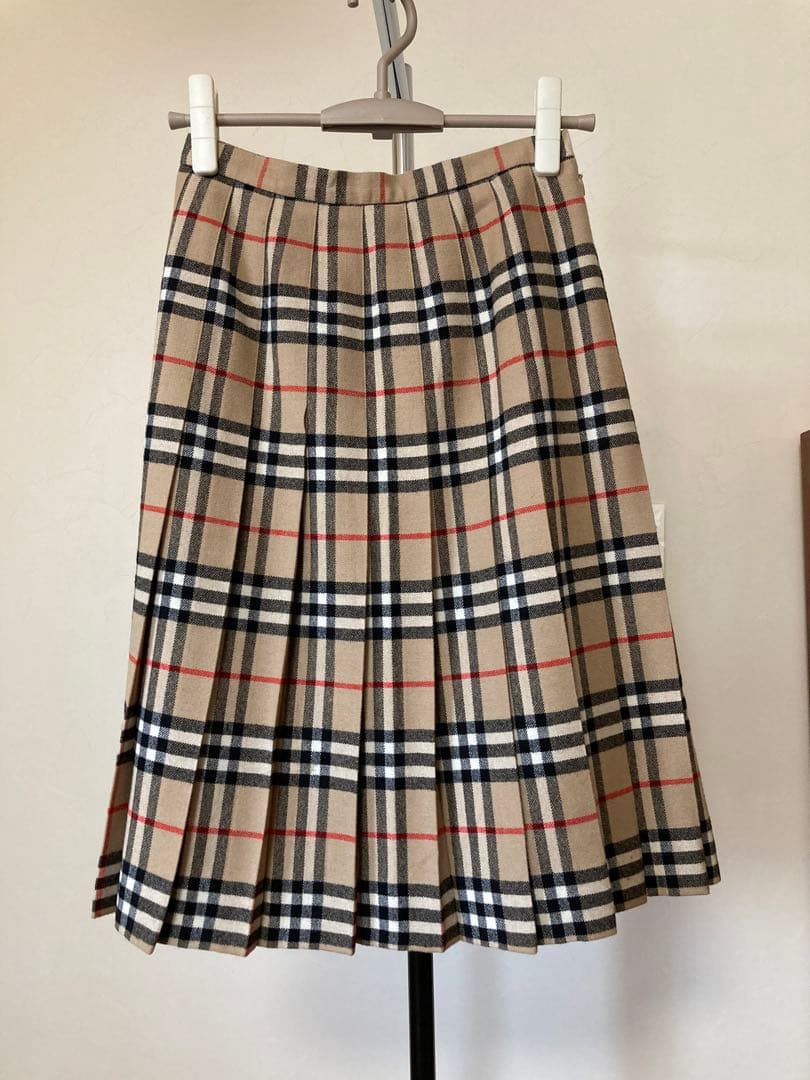 ②バーバリー・スカート丈61センチ・プリーツ・ノバチェック・Burberry