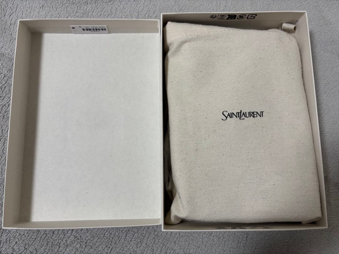 サンローラン YSL チェーンウォレット ブラック　シルバー