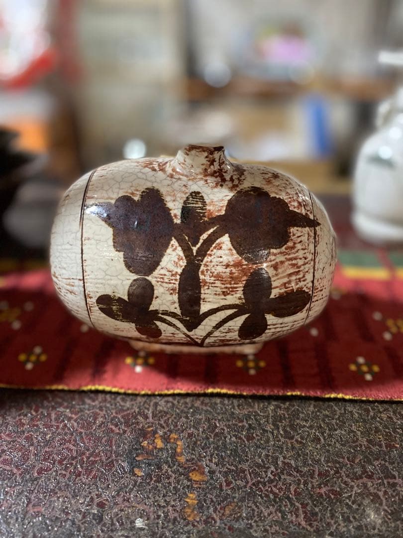 白磁　鉄絵　俵壺 李朝 朝鮮美術 韓国古美術 扁壺 時代物 鶏龍山窯　希少