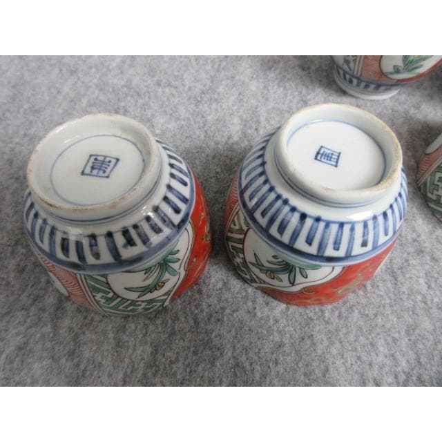 伊万里色絵唐草文に花図輪花縁猪口5個 [B28108]