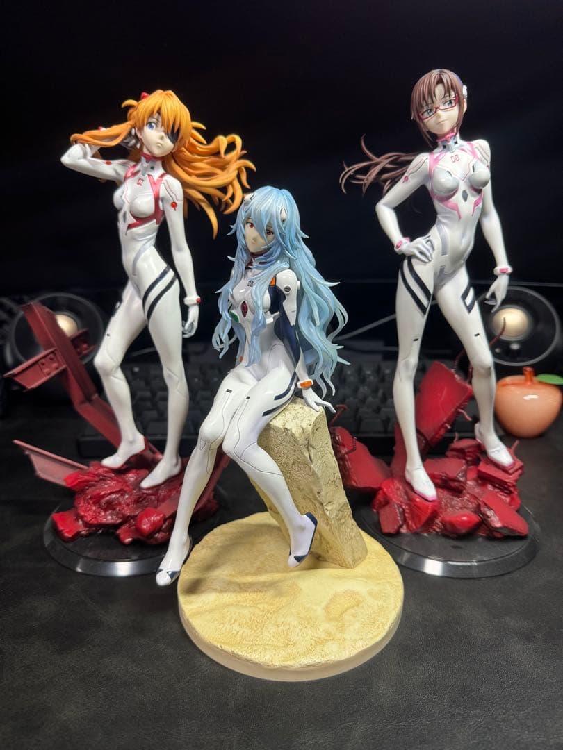 エヴァンゲリオン　フィギュア　アスカ・マリ・レイ