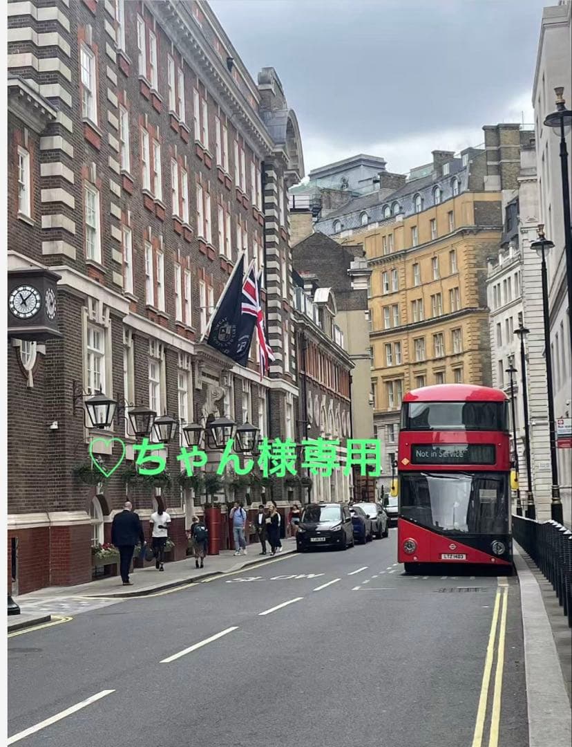 海外で買い集めたブローチ CCロゴゴールド ブローチ 新品未使用6点セット