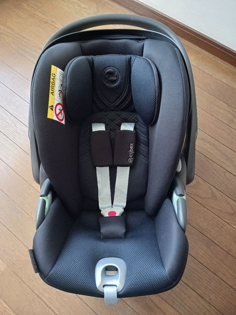 CYBEX cloud Ti-sizeチャイルドシート