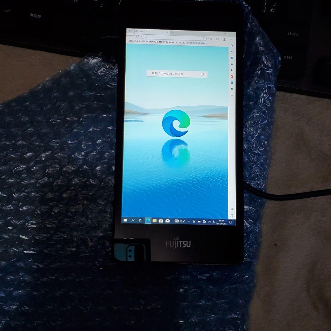 富士通 V567/P 超小型スマホサイズのWindowsタブレット