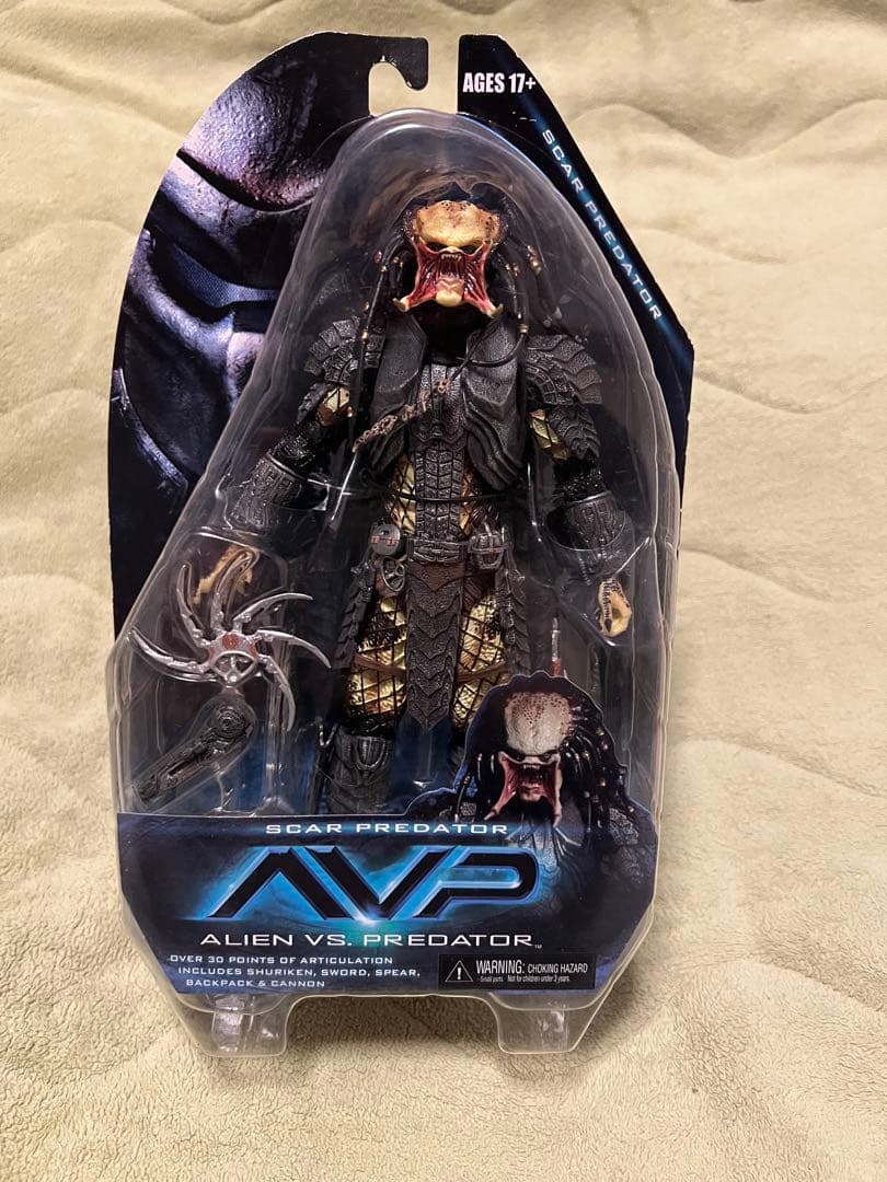 NECA スカープレデター　新品未開封