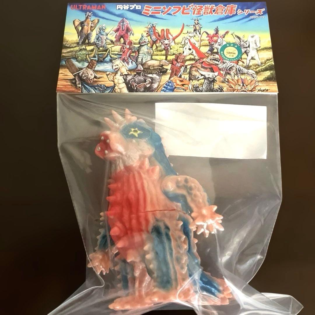 円谷プロ　ミニソフビ怪獣倉庫シリーズ　サボテンダー　マックストイ　maxtoy