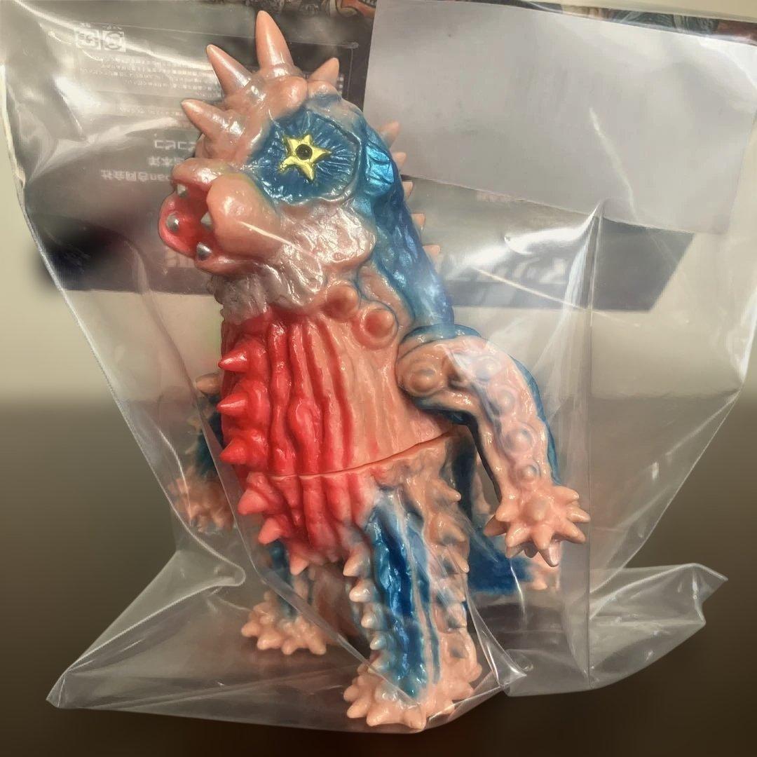 円谷プロ　ミニソフビ怪獣倉庫シリーズ　サボテンダー　マックストイ　maxtoy